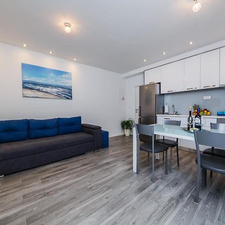 Lovely Apartments Kastela Bagian luar foto
