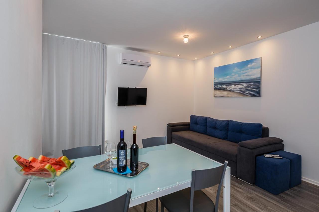 Lovely Apartments Kastela Bagian luar foto