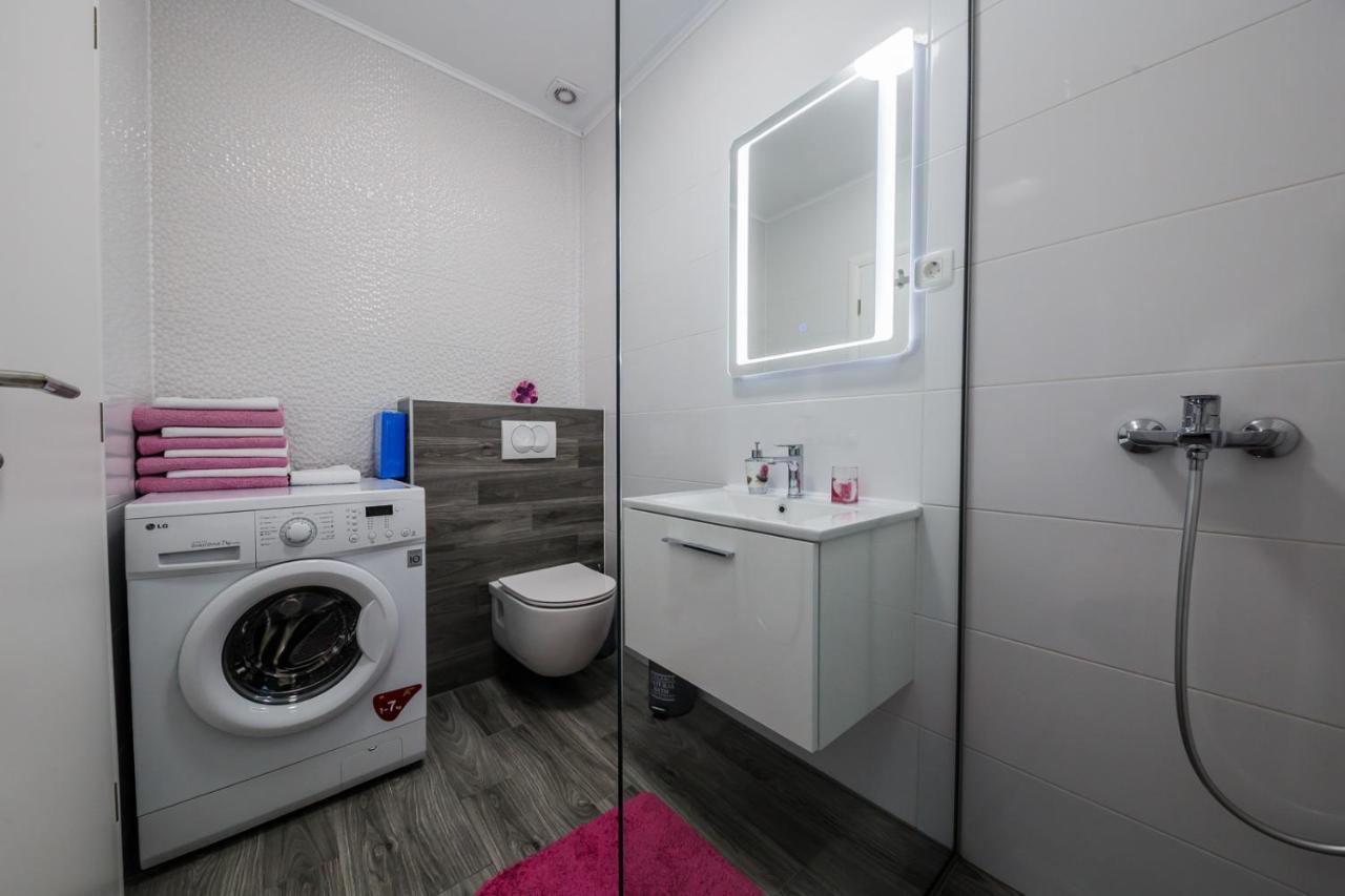 Lovely Apartments Kastela Bagian luar foto