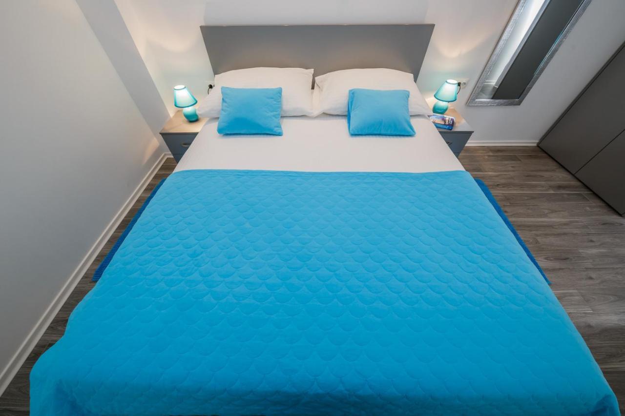 Lovely Apartments Kastela Bagian luar foto